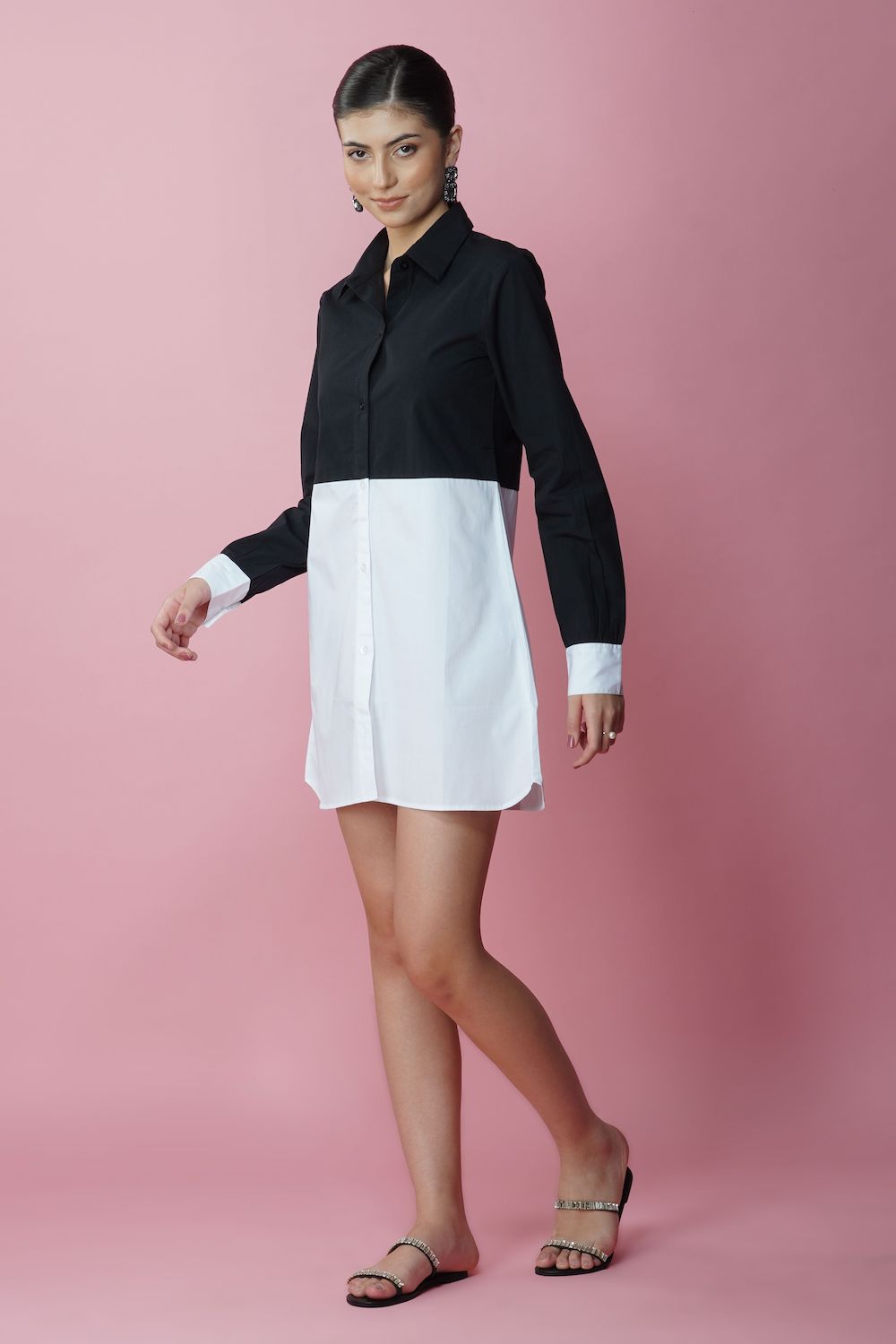 The minimal black and white shirt dress