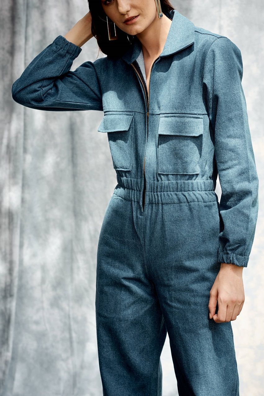 Denim jumpsuit with two patch pockets and zip fastening