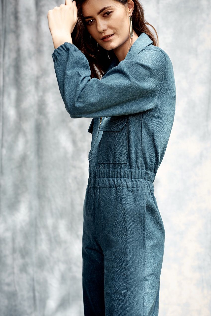 Denim jumpsuit with two patch pockets and zip fastening