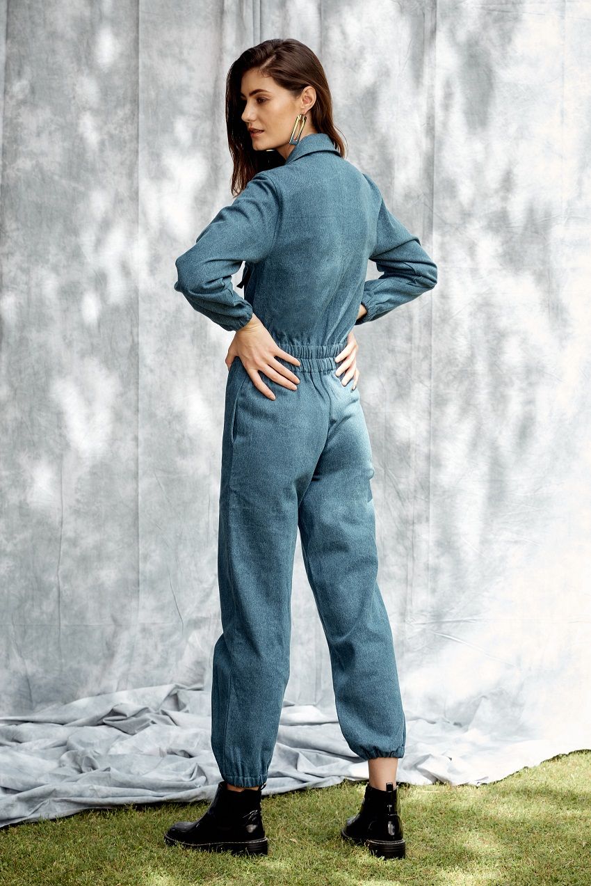 Denim jumpsuit with two patch pockets and zip fastening