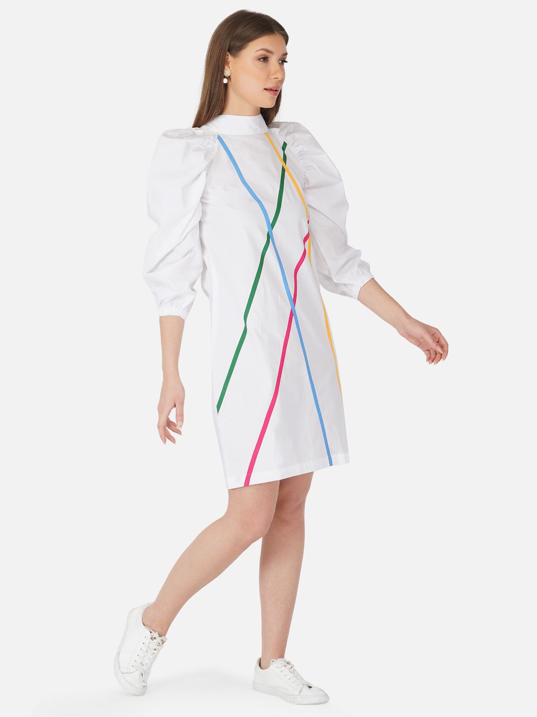 White puffed sleeves dress with multicolour stripes