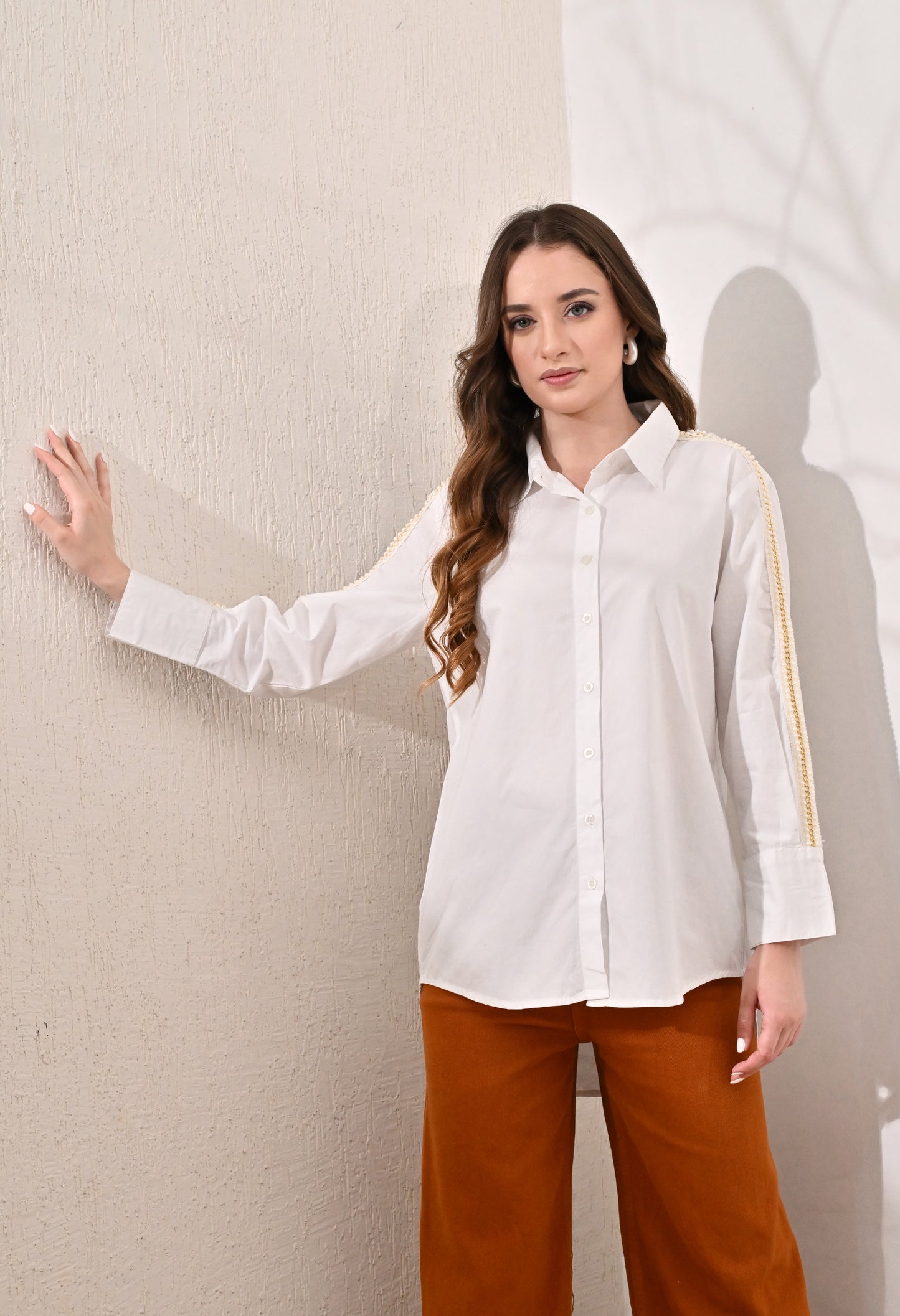 Anysa classic white shirt with golden chain lace detail