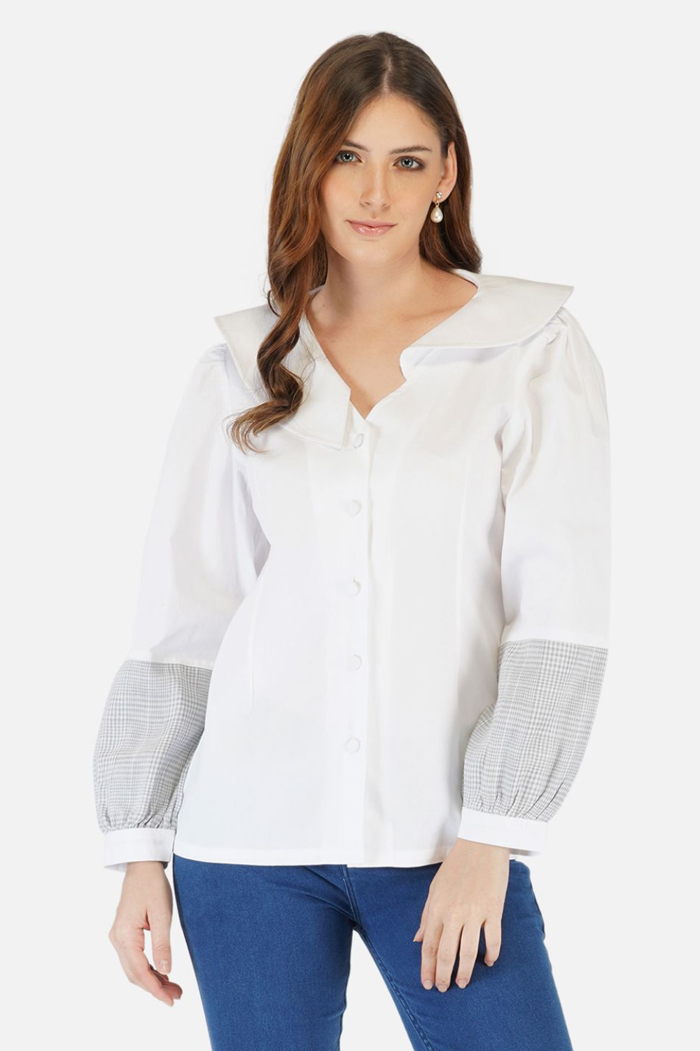 High low peter pan collar white shirt with patch on sleeves